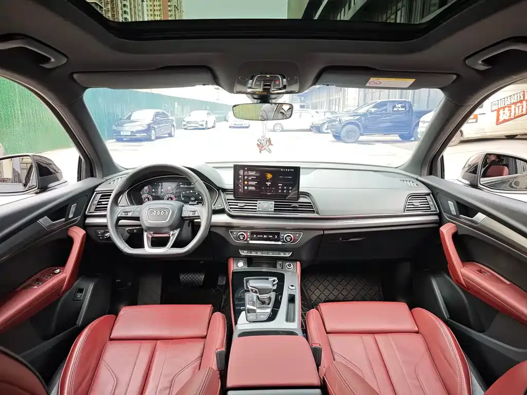Audi Q5L 2023 из CN, фото 2