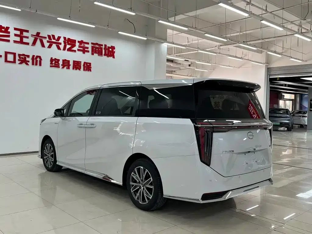 GAC Motor Trumpchi M8 — фото 6