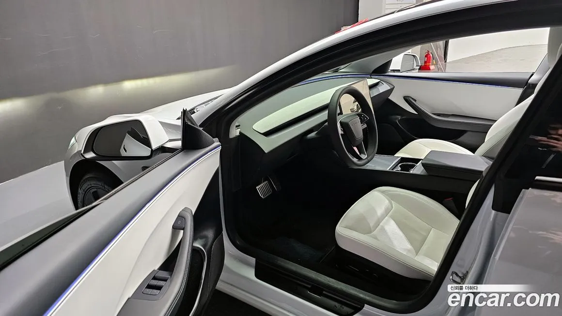 Tesla Model 3 2024 из KR, фото 9