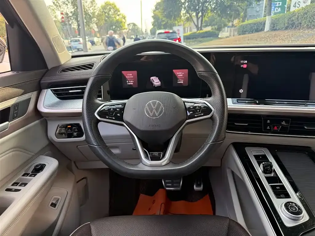 Volkswagen Tavendor 2023 из CN, фото 2
