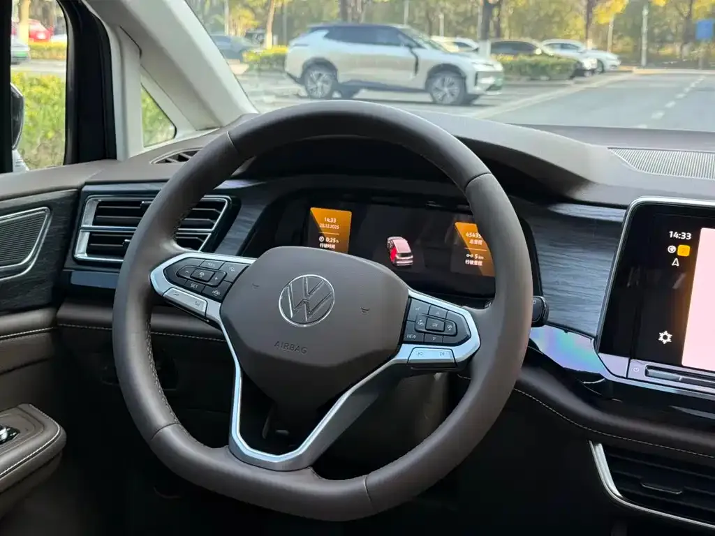 Volkswagen Viloran 2024 из CN, фото 4
