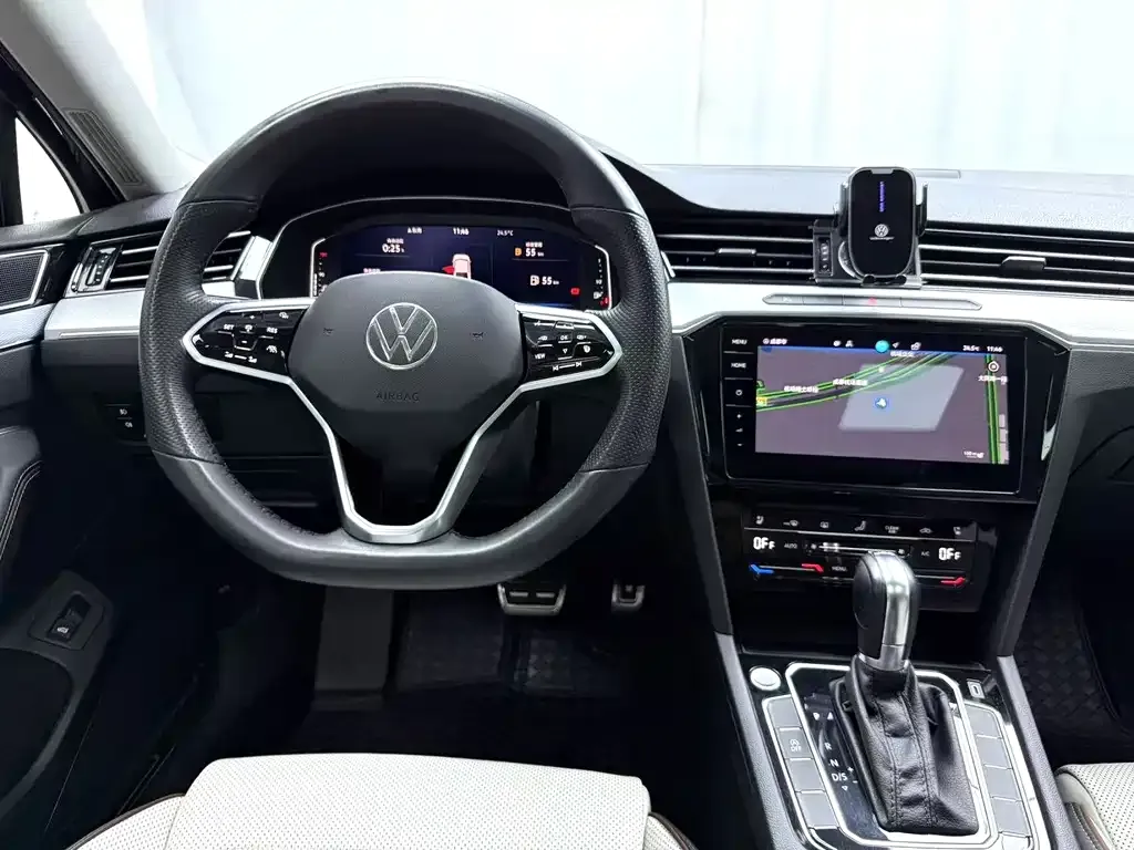 Volkswagen Magotan 2023 из CN, фото 9