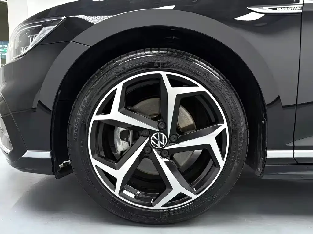 Volkswagen Magotan 2023 из CN, фото 4