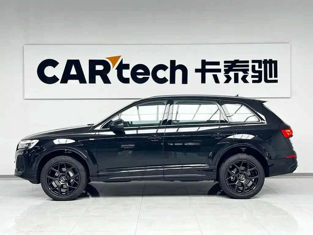 Audi Q7 2026 из CN, фото 7