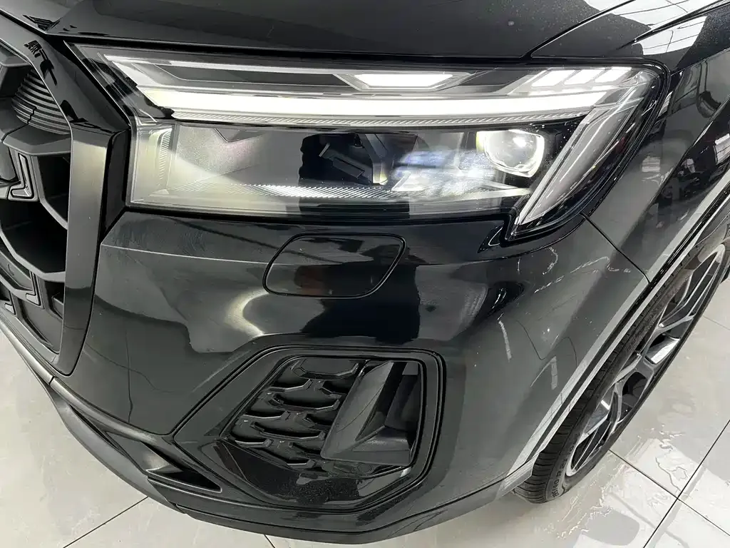 Audi Q7 2026 из CN, фото 5