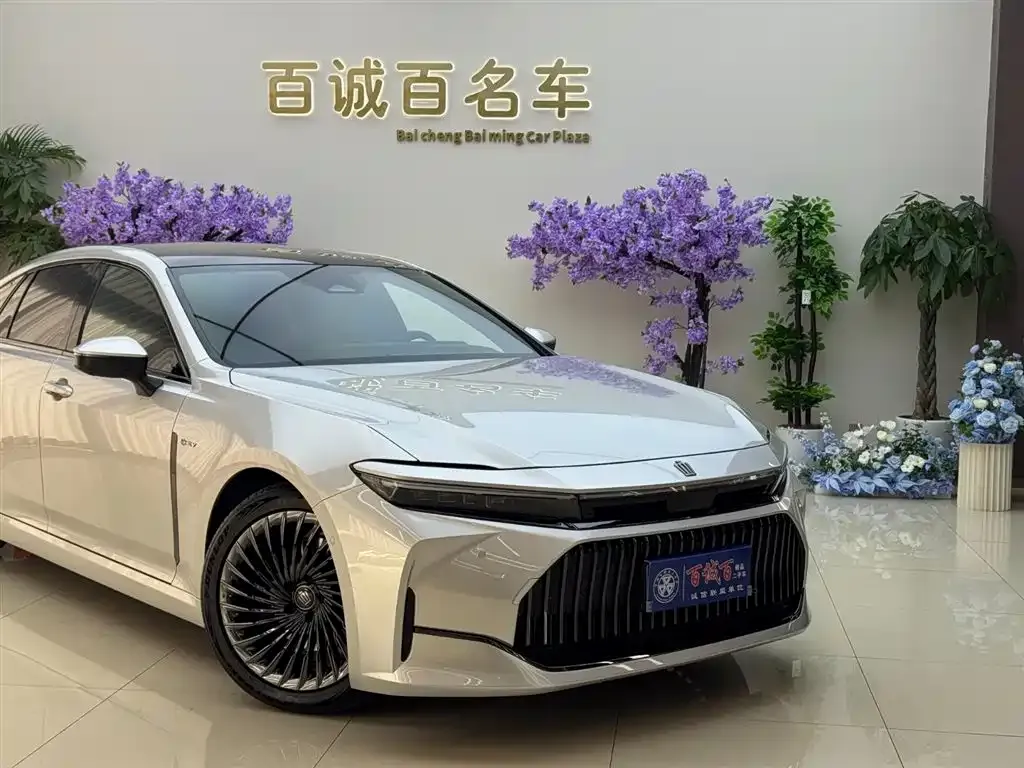 Toyota Crown (Import) 2025 из CN, фото 9