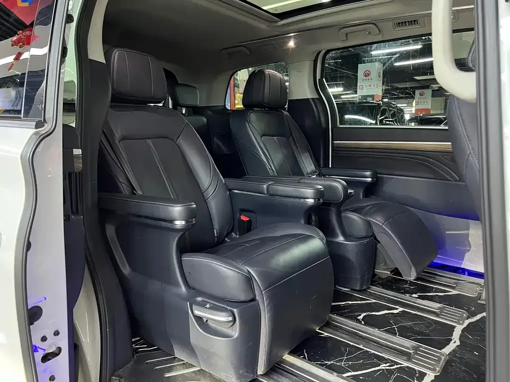 GAC Motor Trumpchi M8 — фото 2