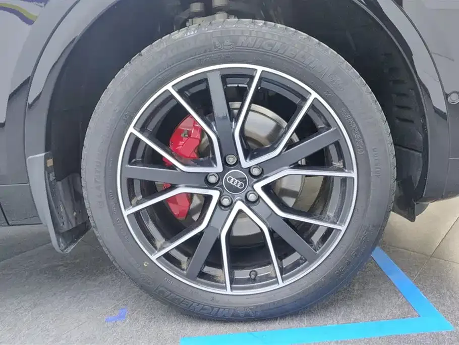 Audi Q5L 2024 из CN, фото 2