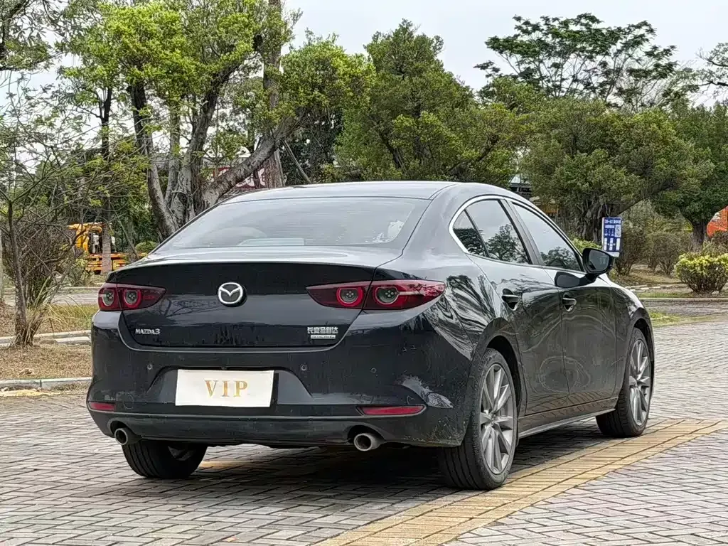 Mazda 3 Axela — фото 7
