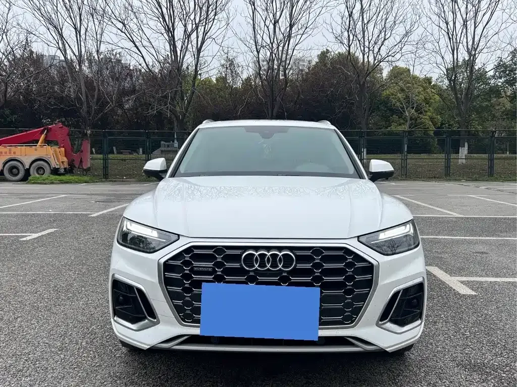 Audi Q5L 2022 из CN, фото 3