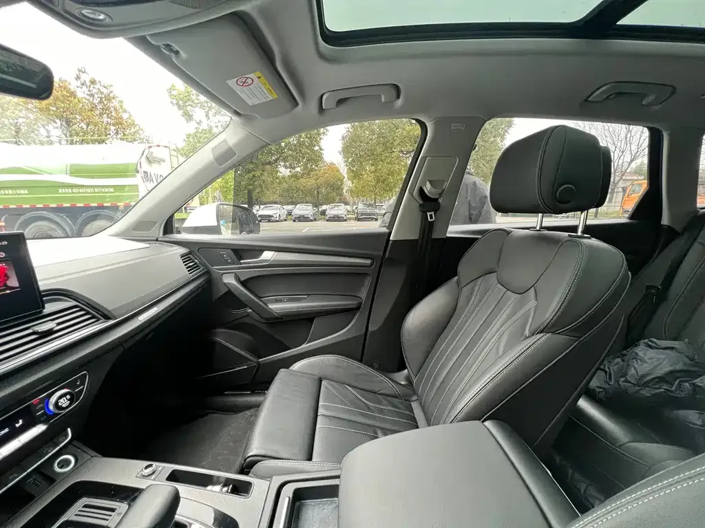 Audi Q5L 2022 из CN, фото 9