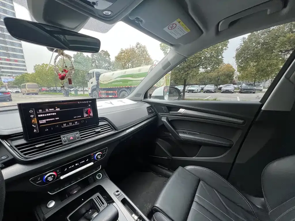 Audi Q5L 2022 из CN, фото 6