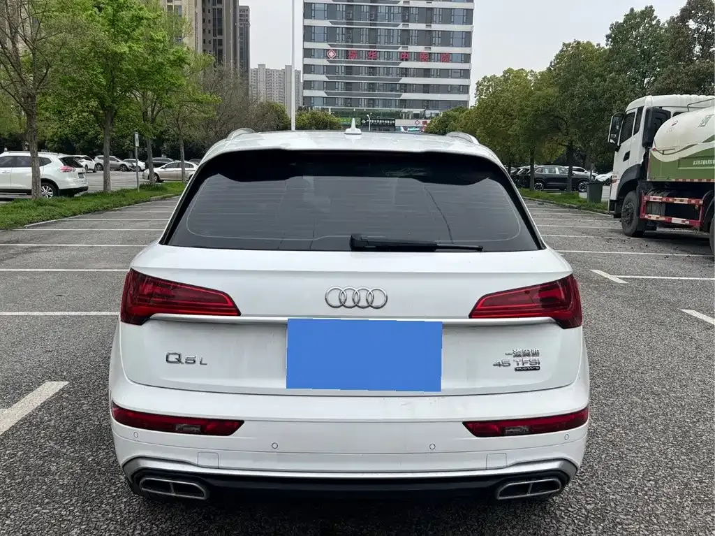 Audi Q5L 2022 из CN, фото 7