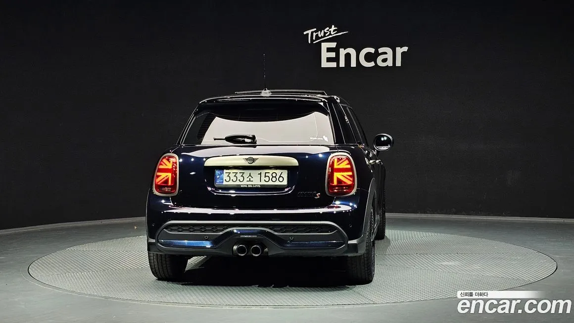 Mini Cooper 2023 из KR, фото 2