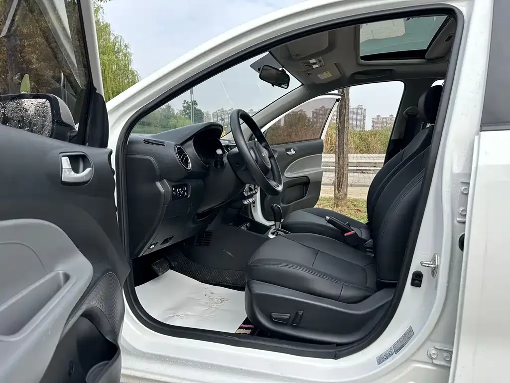 Kia Huanchi 2021 из CN, фото 3