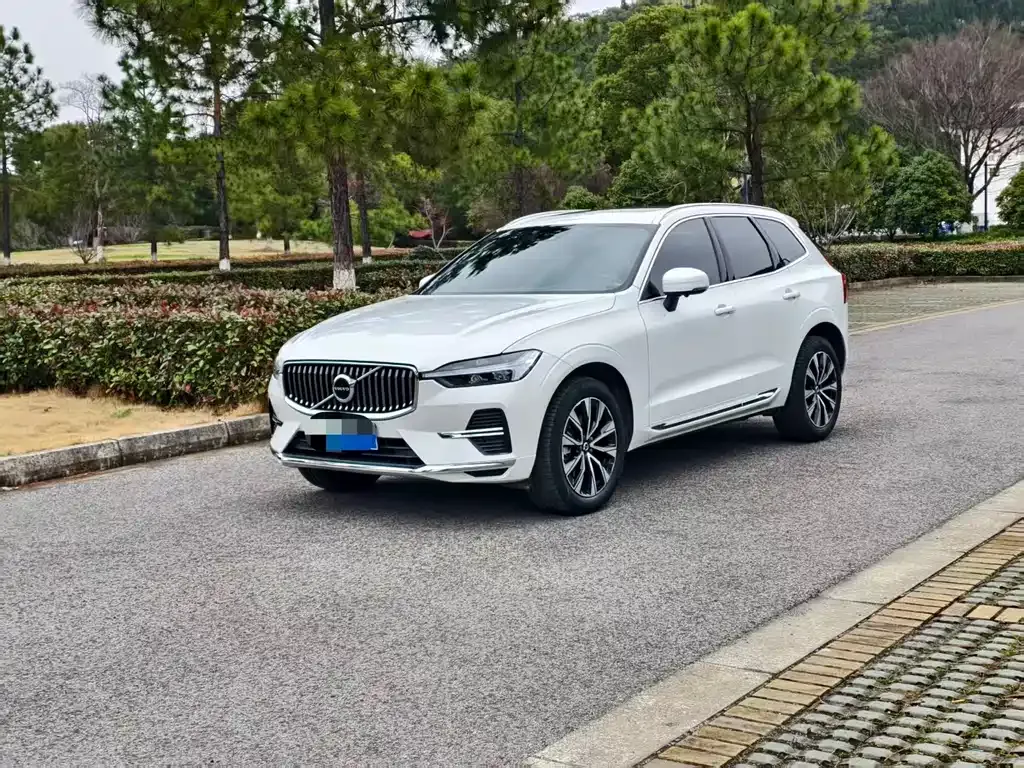 Volvo XC60 2024 из CN, фото 1
