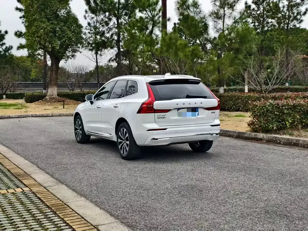 Volvo XC60 2024 из CN, фото 7