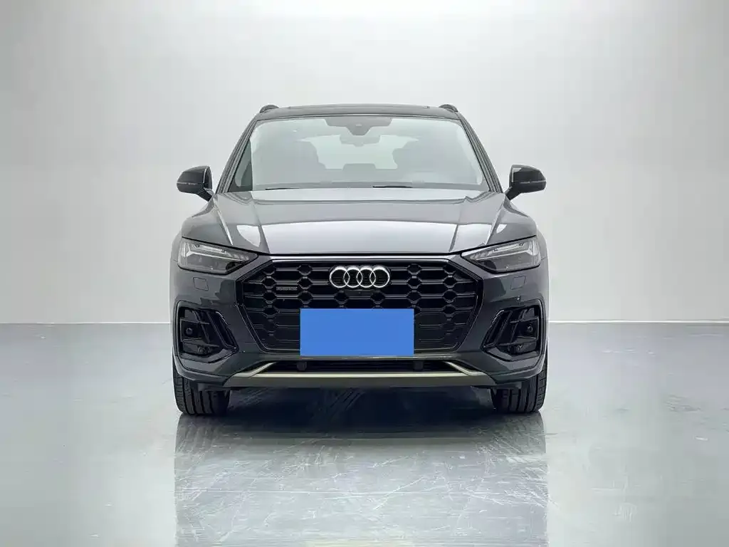 Audi Q5L 2022 из CN, фото 2