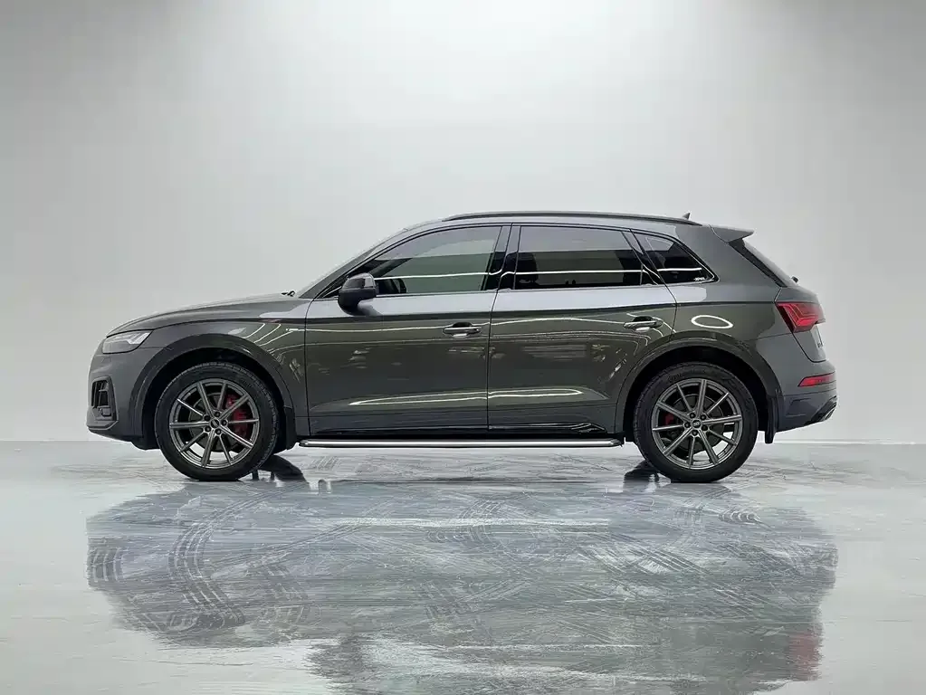 Audi Q5L 2022 из CN, фото 6