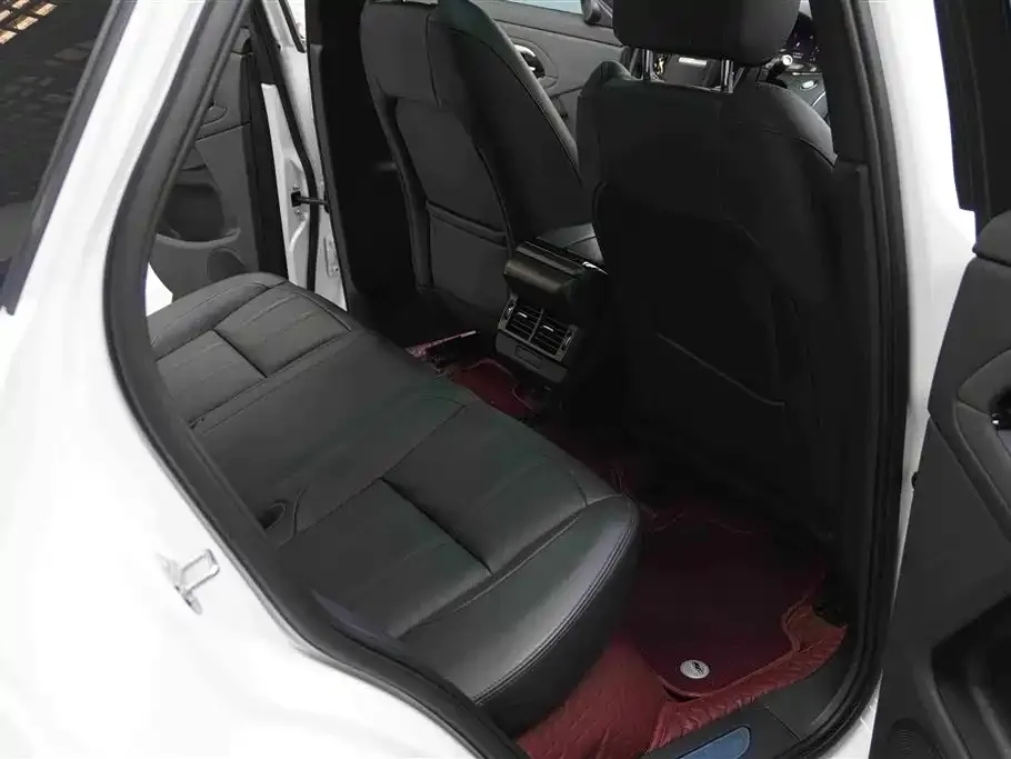 Land Rover Evoque 2021 из CN, фото 2