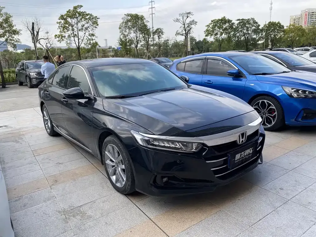 Honda Accord — фото 5