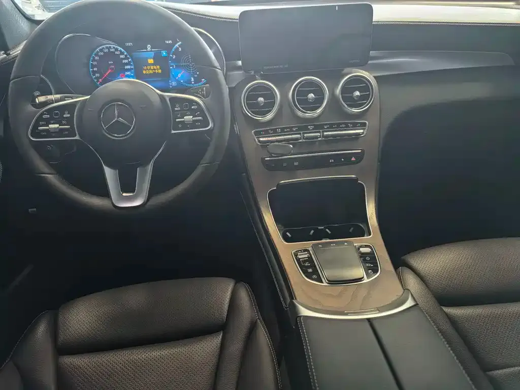 Mercedes-Benz GLC — фото 3