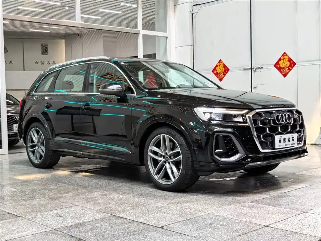 Audi Q7 — фото 7