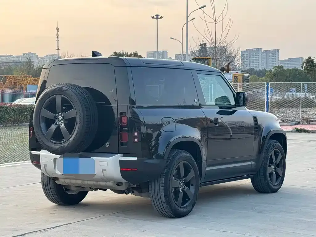 Land Rover Defender — фото 9