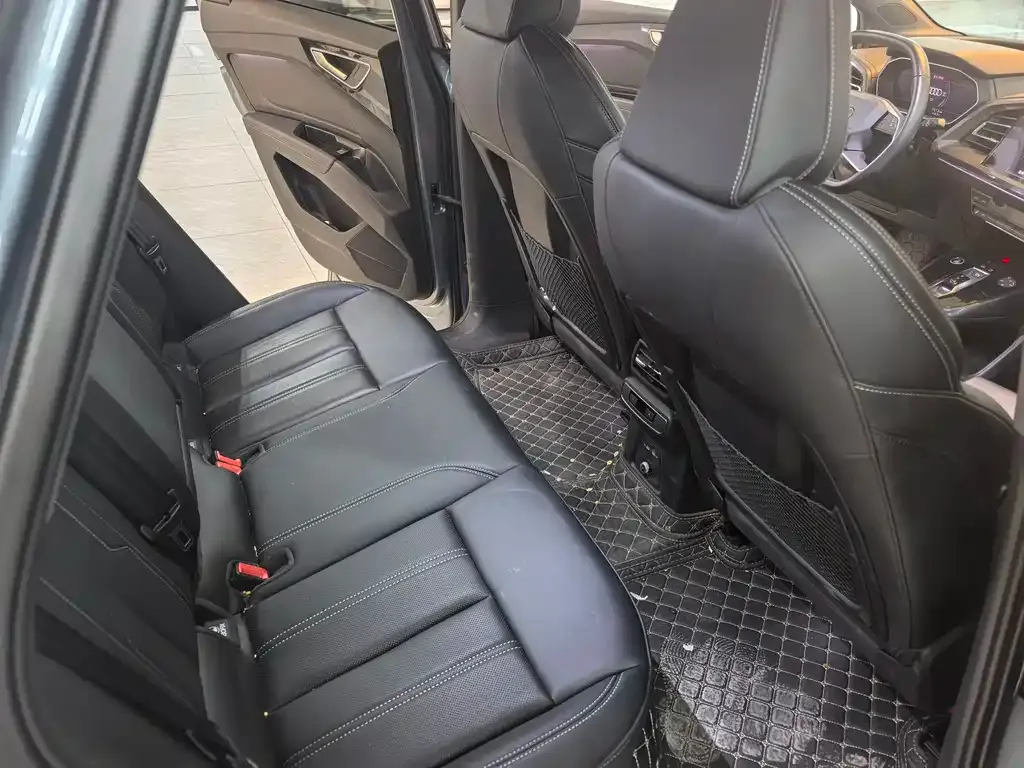 Audi Q4 e-tron 2024 из CN, фото 5