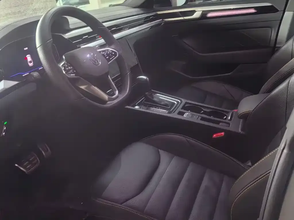 Volkswagen CC 2024 из CN, фото 6