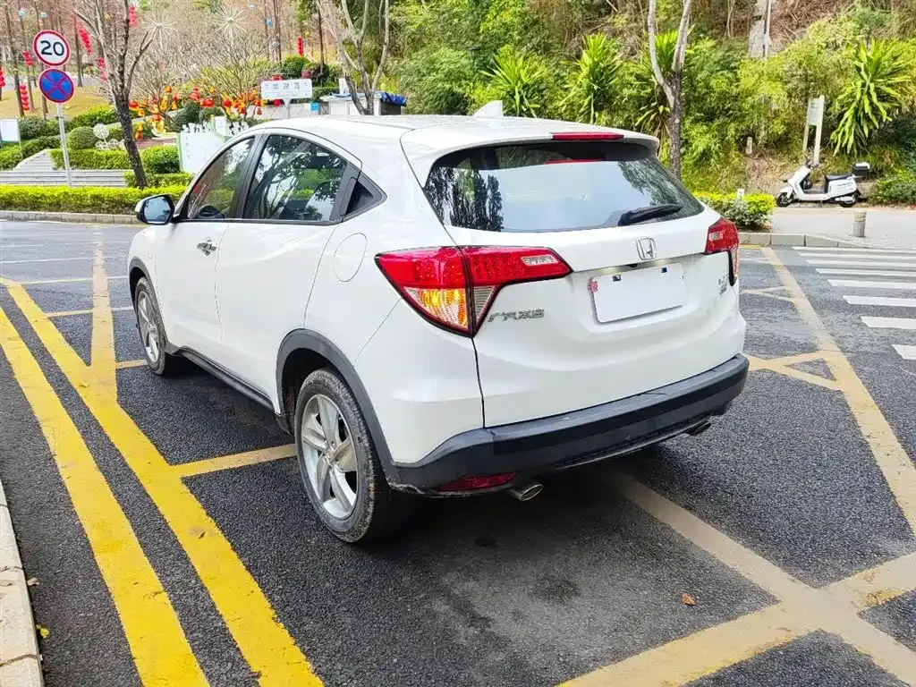 Honda Vezel 2021 из CN, фото 3
