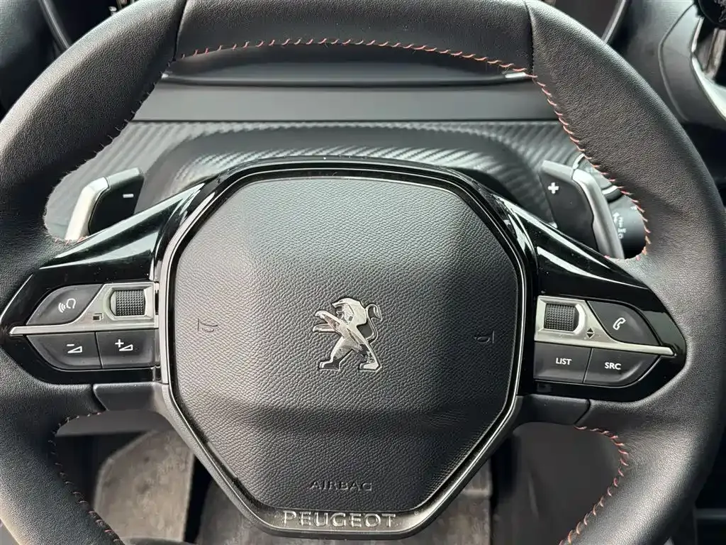 Peugeot 2008 — фото 10