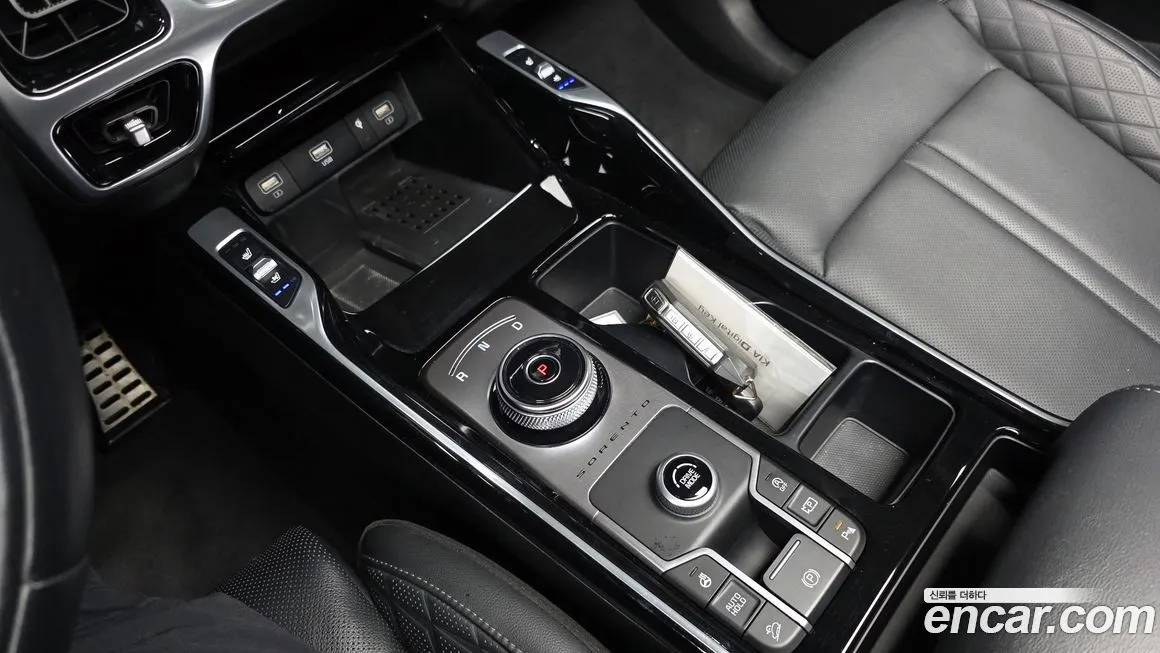 Kia Sorento — фото 9