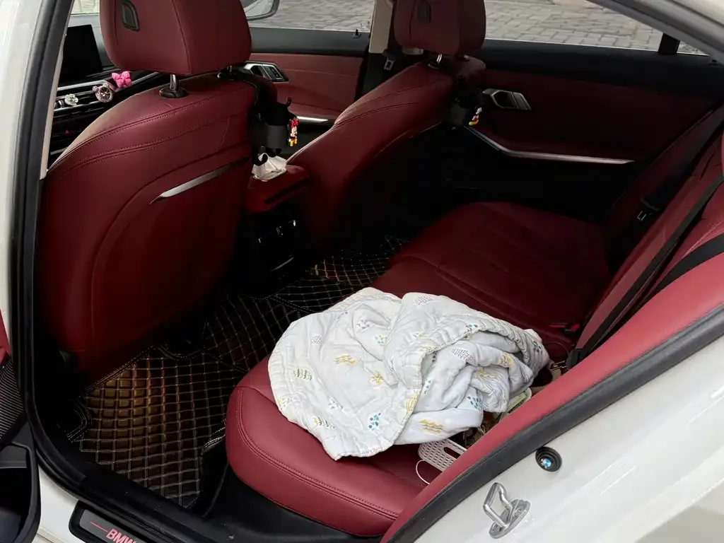 BMW i3 2023 из CN, фото 3