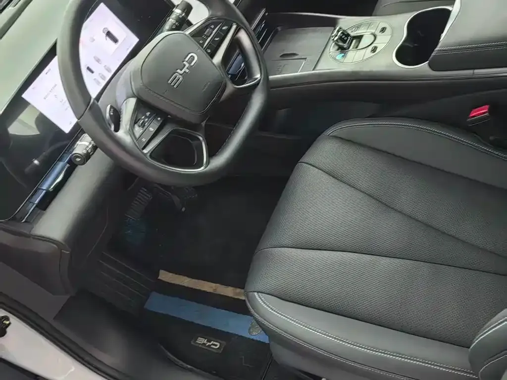 BYD Seal — фото 4