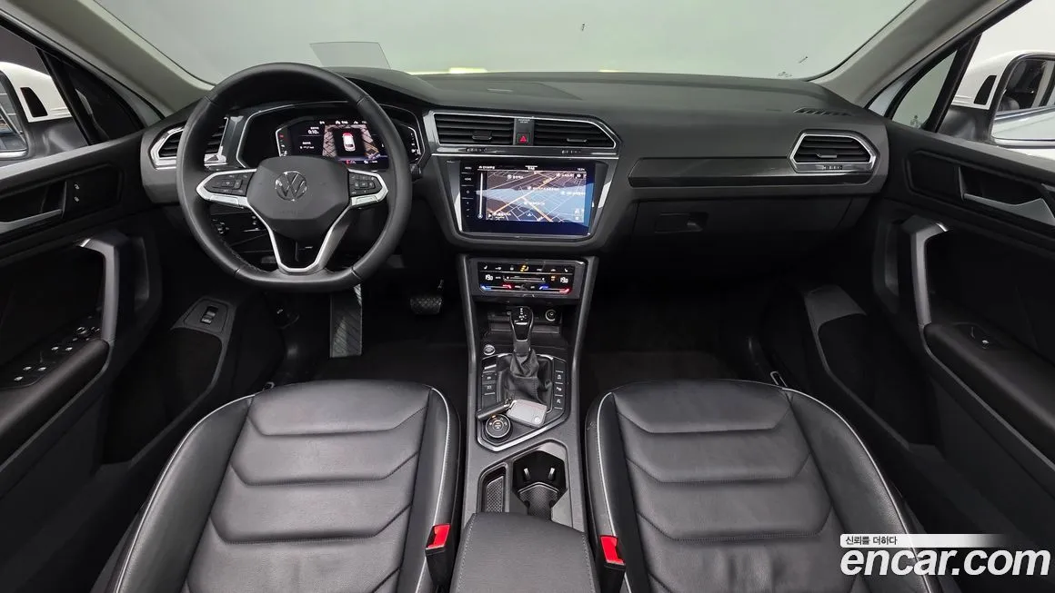 Volkswagen Tiguan — фото 9