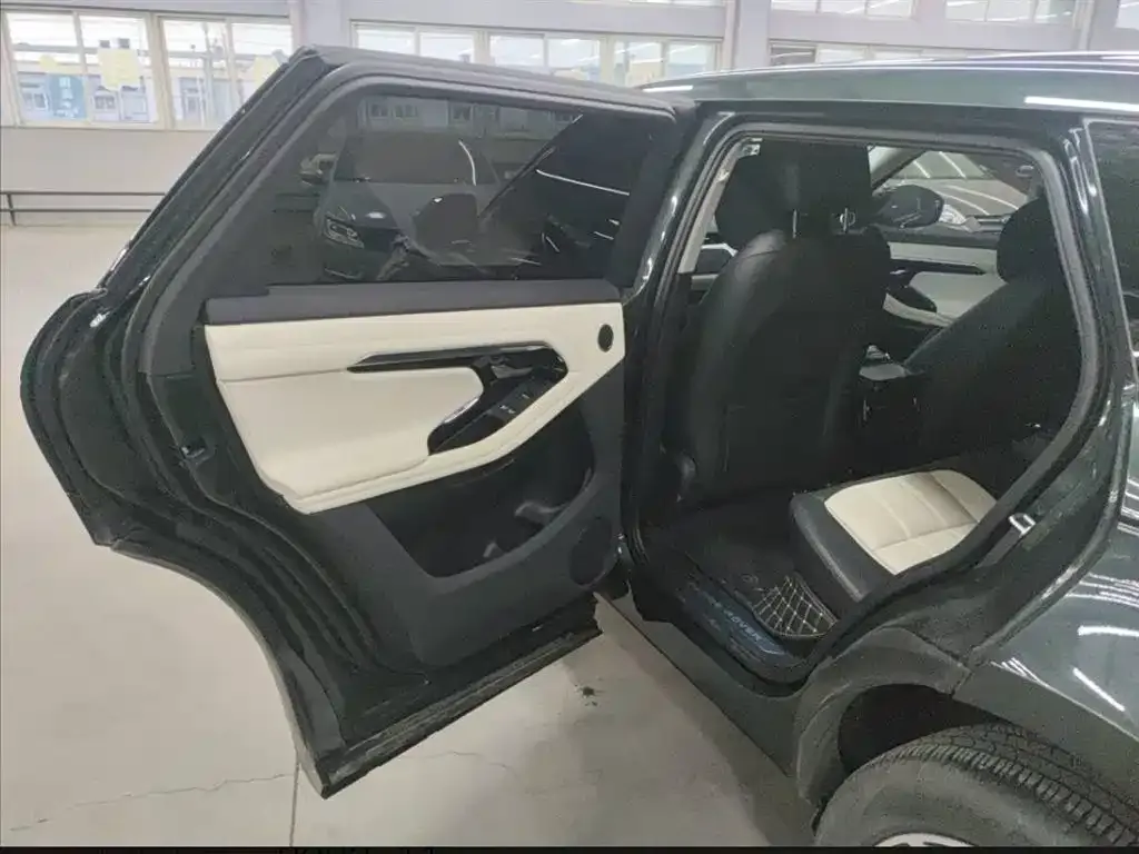 Land Rover Evoque — фото 2