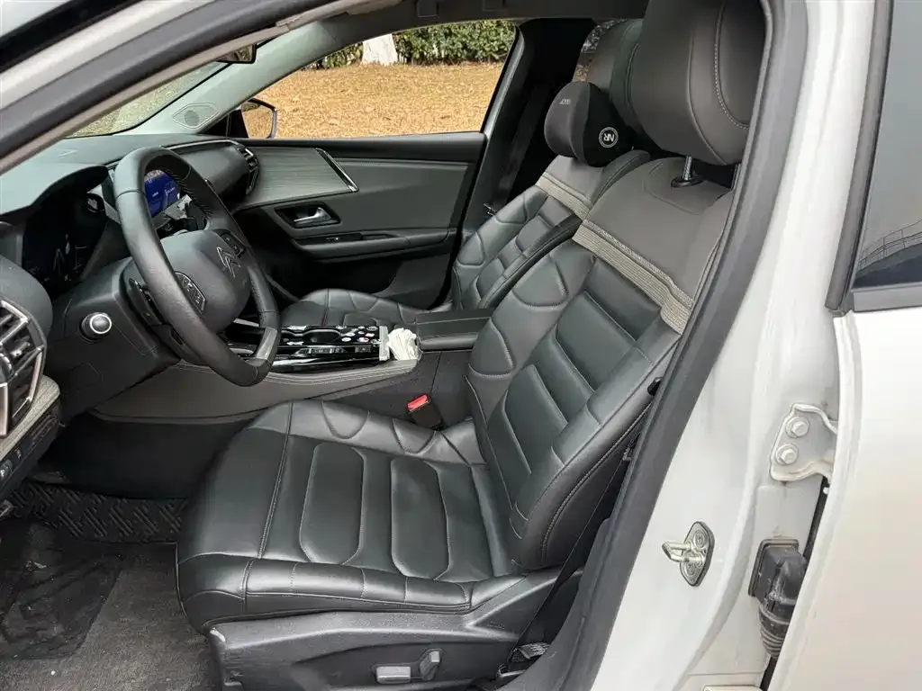 Citroen C5 X 2022 из CN, фото 5