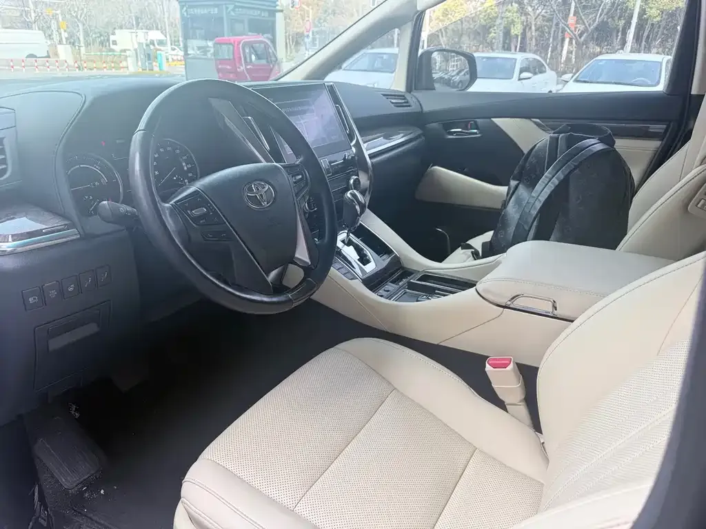 Toyota Alphard 2023 из CN, фото 5