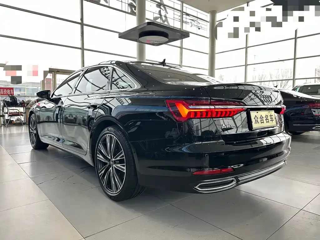 Audi A6L — фото 10