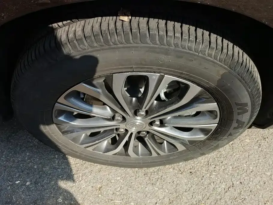 Buick GL8 2024 из CN, фото 10