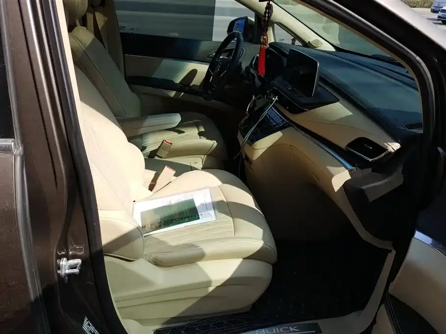 Buick GL8 2024 из CN, фото 6