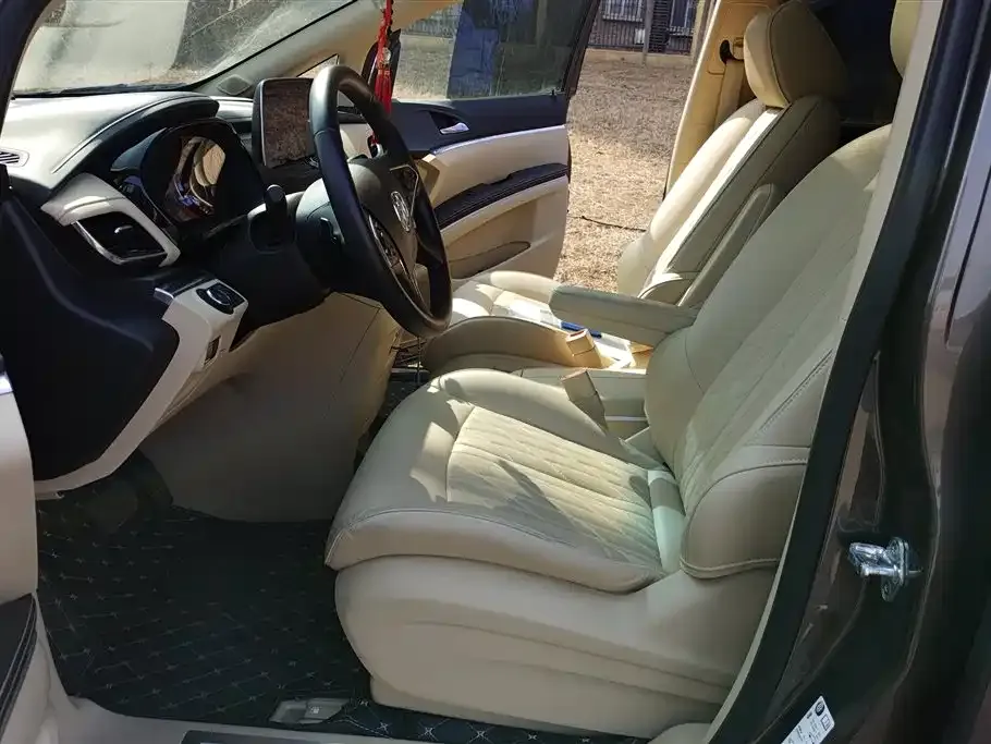 Buick GL8 2024 из CN, фото 7