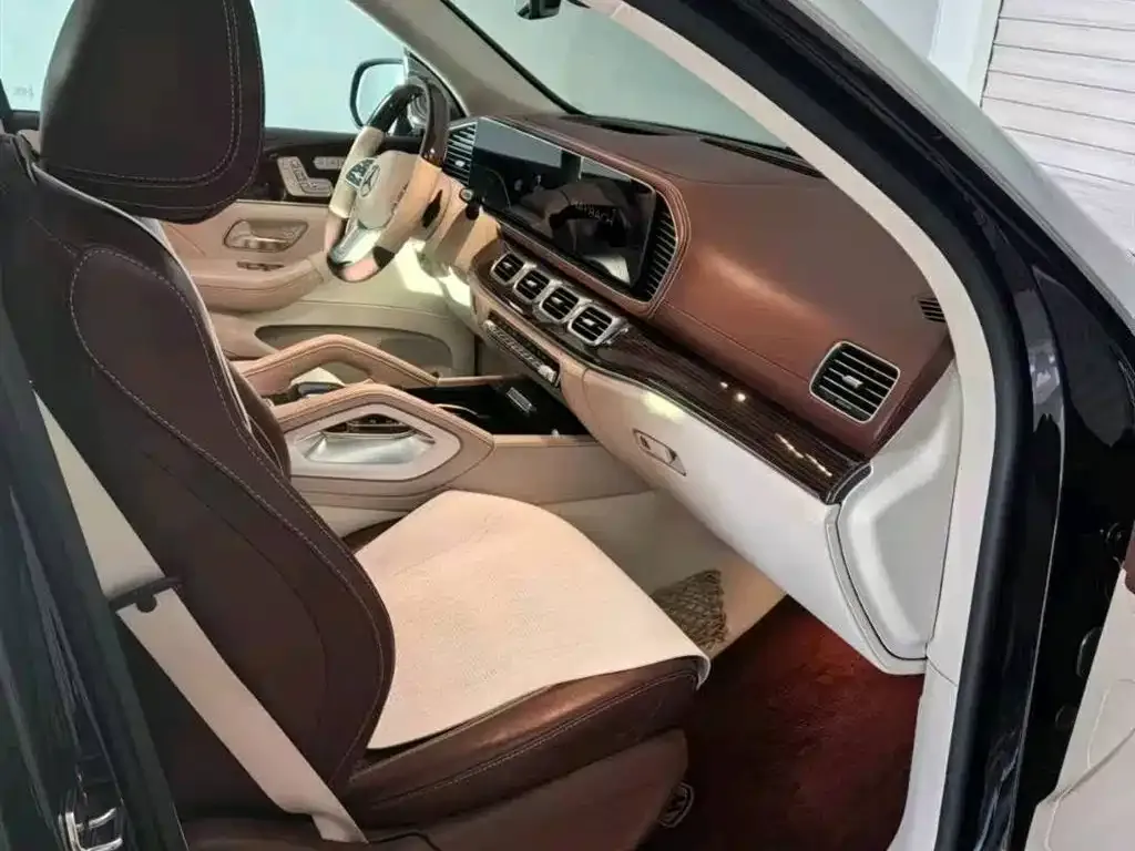 Mercedes-Benz GLS — фото 5