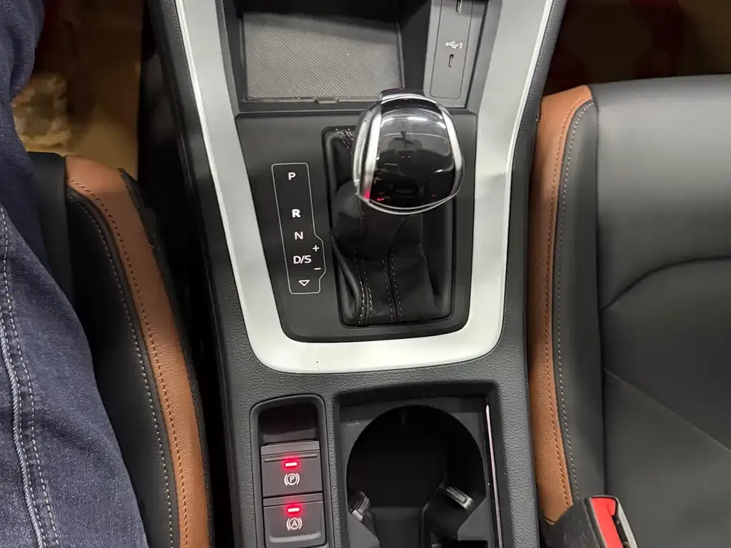 Audi Q3 2022 из CN, фото 8