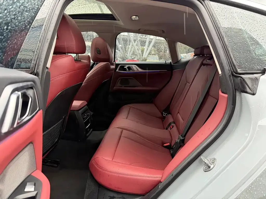BMW 4 Series 2023 из CN, фото 5