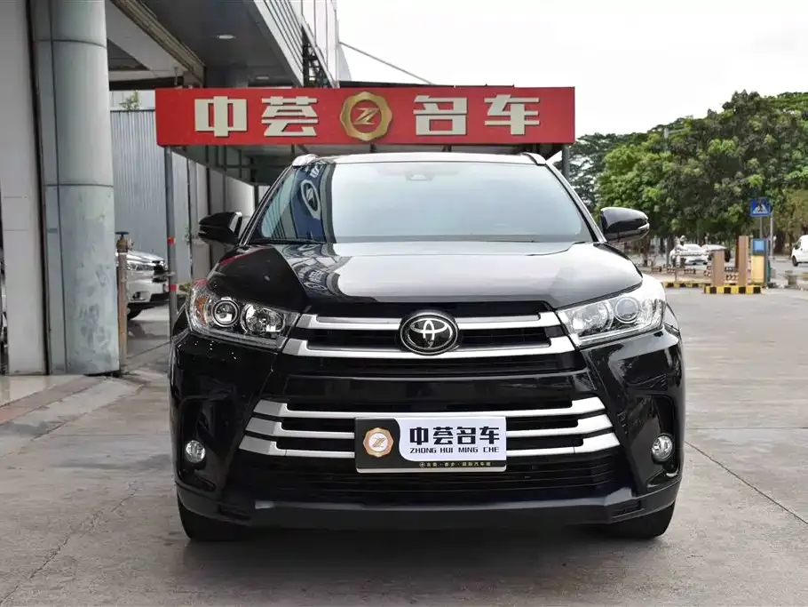 Toyota Highlander — фото 2