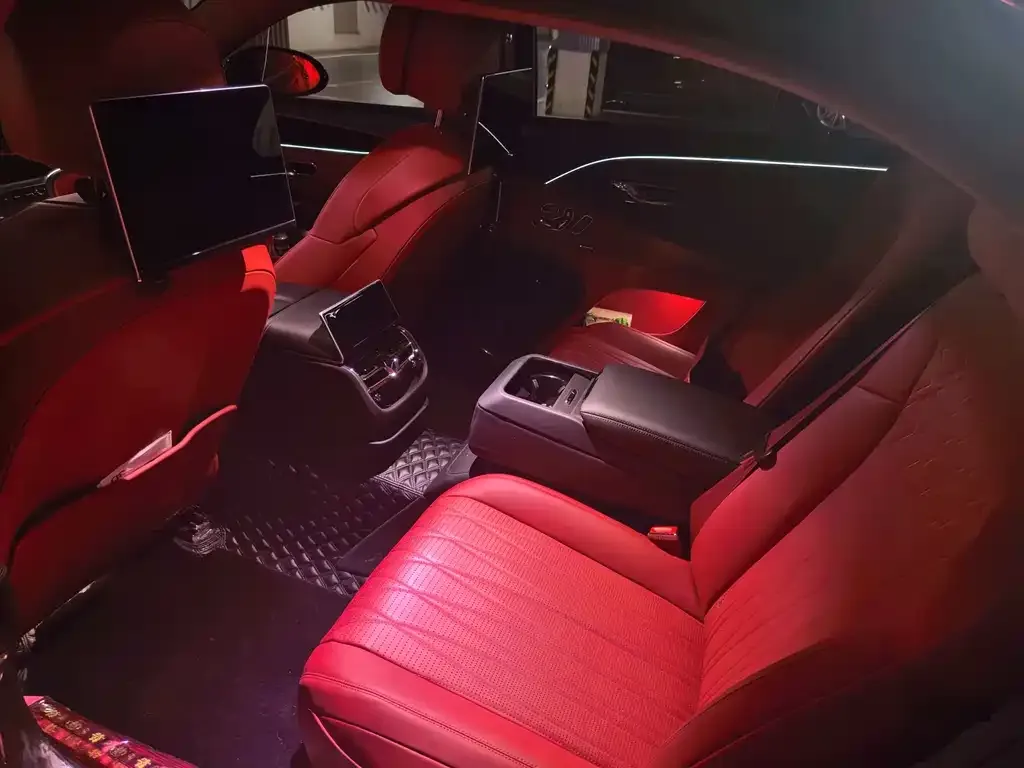 Bentley Flying Spur PHEV 2023 из CN, фото 6