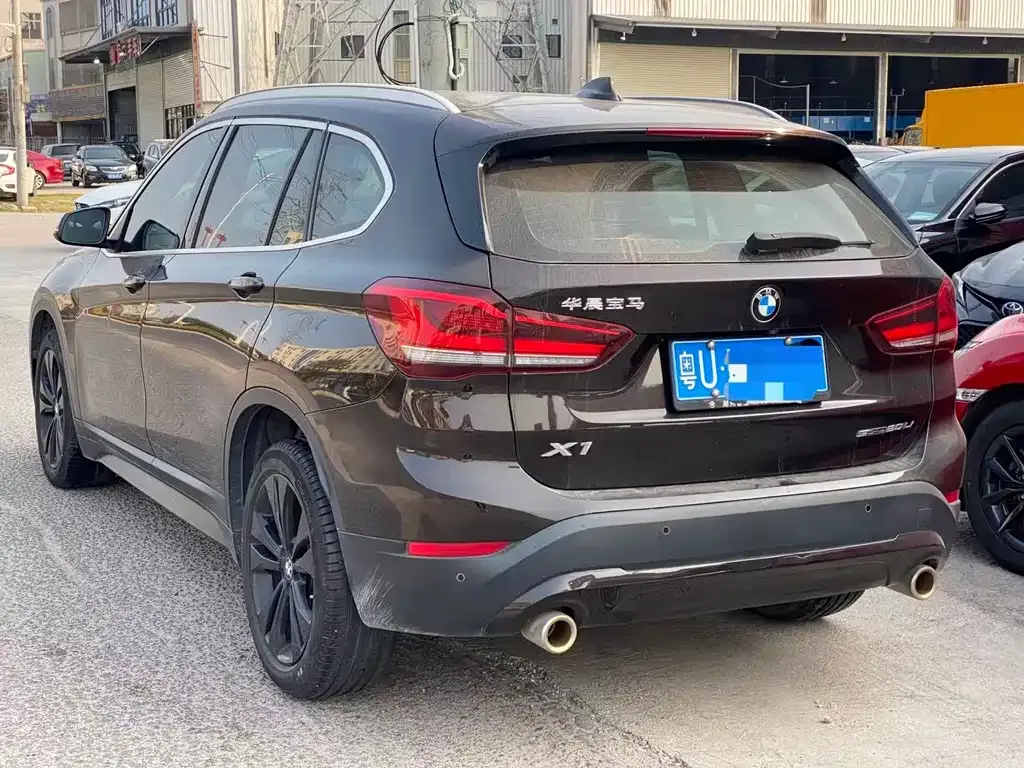 BMW X1 — фото 2