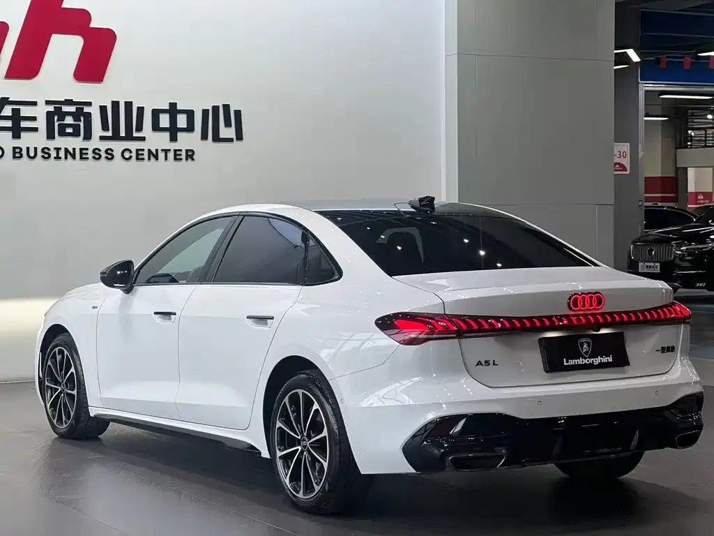 Audi A5L — фото 3